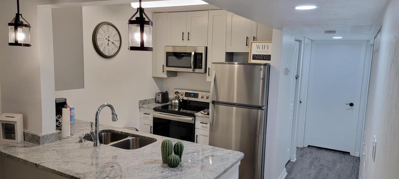 Discover Luxury Condo Steps Away From Celebration Pointe And I-75! Gainesville Exterior photo